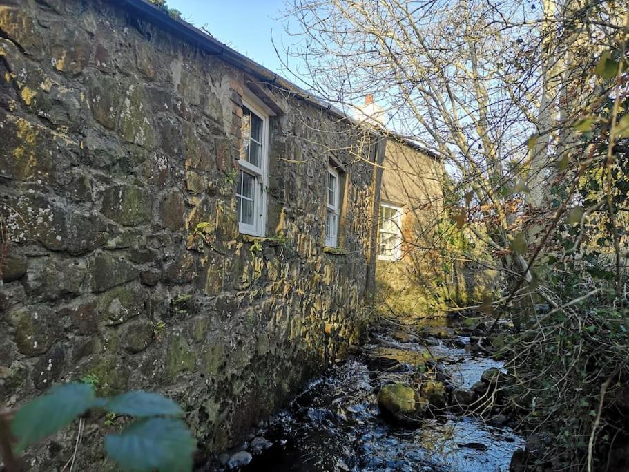 Ballyclare Riverside Cottage At Logwood Mill מראה חיצוני תמונה