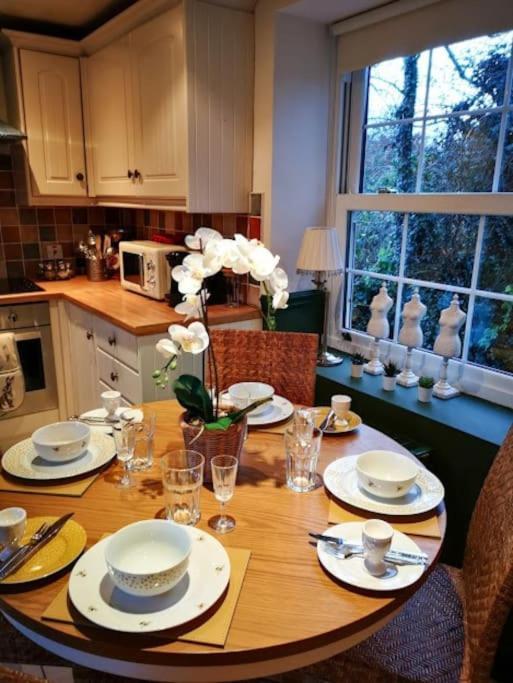 Ballyclare Riverside Cottage At Logwood Mill מראה חיצוני תמונה