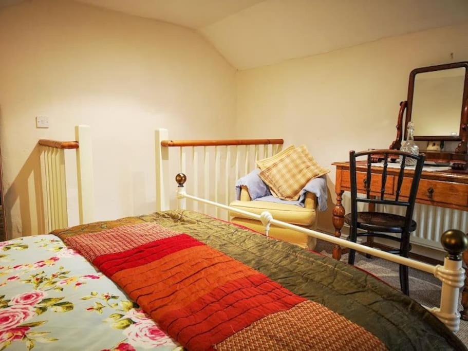 Ballyclare Riverside Cottage At Logwood Mill מראה חיצוני תמונה